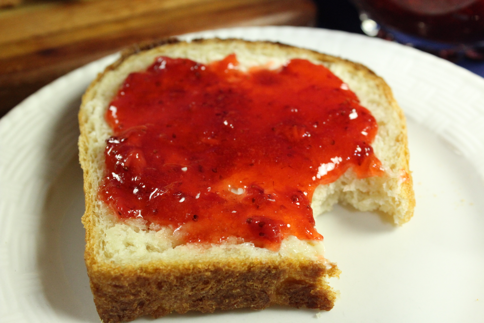 Low Sugar Strawberry Freezer Fruit Spread (Jam) - Carnet Foods